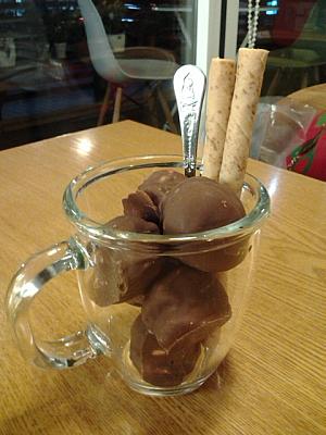 チョコシューアイススクリーム