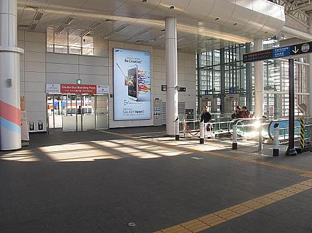 空港鉄道ソウル駅ターミナル１階の<BR>エレベーター横に