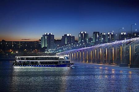 ☆漢江遊覧船から眺める幻想的な夜景