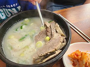 肉がたっぷり入って、スンデも大きい！