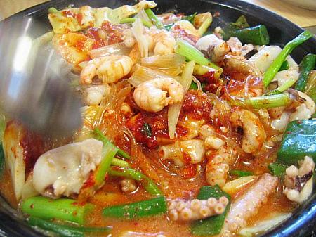 韓国料理対決、第８弾～ソウル料理ｖｓ釜山料理対決～ ナクチポックン ミルミョン 冷麺ナクチ炒め