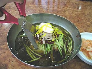 釜山の名物料理「ミルミョン」