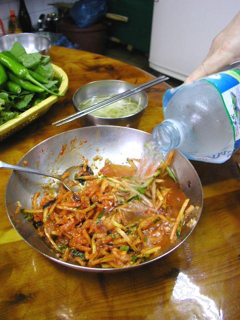 釜山の名物料理 ムルフェ プサンナビ