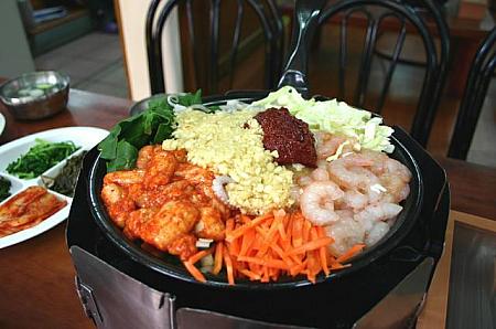 釜山の名物料理「ナッチポックン」