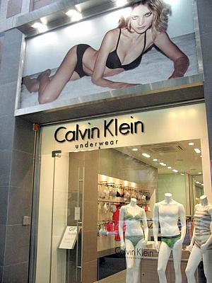 「Calvin Klein」  