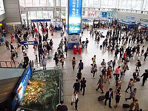 国鉄ソウル駅は帰省客がたくさん！