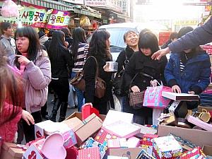 韓国のバレンタインデー イベントデー バレンタイン チョコ ホワイトデーカップル