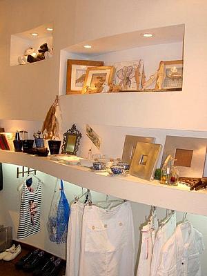 明洞のお店チェック！～「異色衣」と「Trunk」