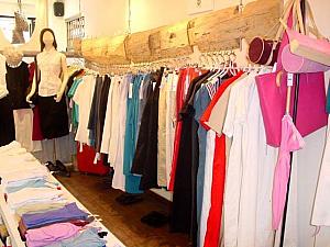 明洞のお店チェック！～「異色衣」と「Trunk」