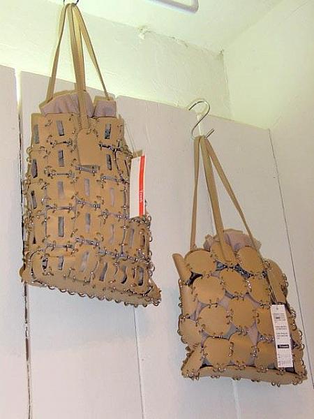 トゲトゲカバン ： 各 38､000ウォン