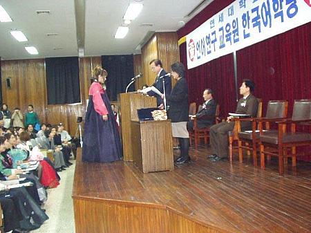 韓国語学校の卒業式！
