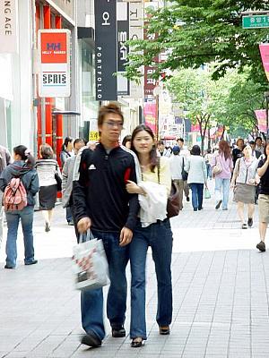 春の明洞と東大門市場を歩いてみよう！～２００４年５月編