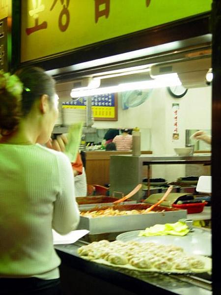春の明洞と東大門市場を歩いてみよう！～２００４年５月編