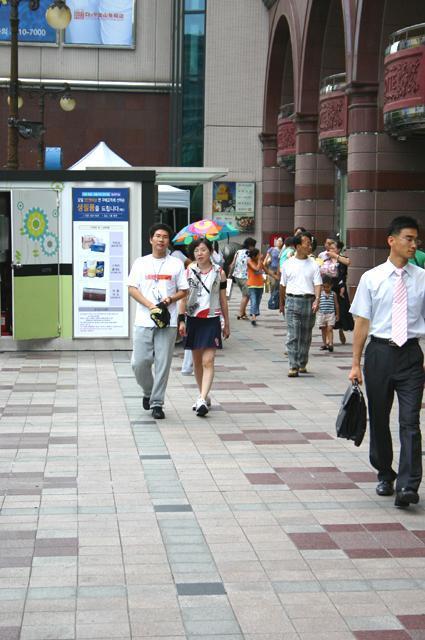 写真で見る釜山ファッションチェック！【２００５年８月】 ８月の服装8月の服装