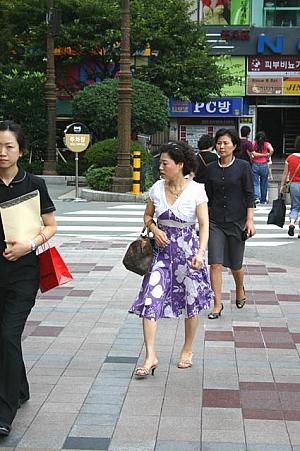 写真で見る釜山ファッションチェック！【２００５年８月】 ８月の服装8月の服装