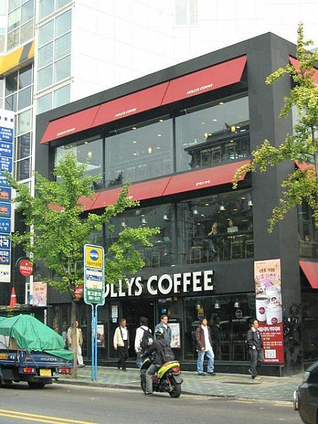 「HOLLYS COFFEE」