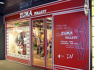 真っ赤な外観が目印！女の子の服屋「ZUMA COLLECT」