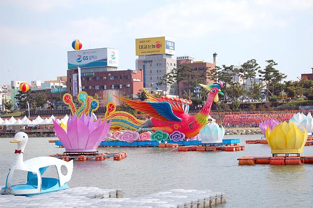 まいの韓国国内旅行 その１ 晋州市 南江流灯祭り を見に行こう ソウルナビ