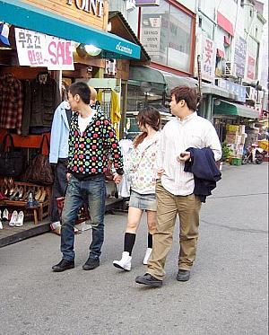 トリプル！？パーカーが色違いのペアですね