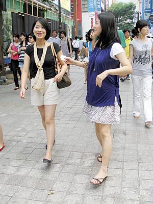 写真で見る明洞ファッションチェック！【２００８年８月】 ８月の服装8月の服装