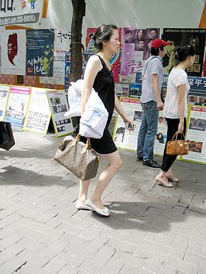 写真で見る明洞ファッションチェック！【２００８年８月】 ８月の服装8月の服装