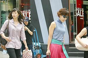 写真で見る明洞ファッションチェック！【２００８年８月】 ８月の服装8月の服装
