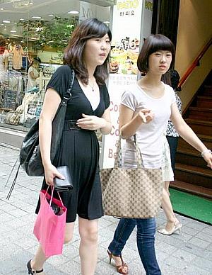 写真で見る明洞ファッションチェック！【２００８年８月】 ８月の服装8月の服装