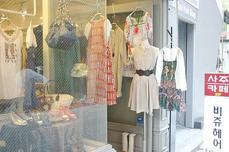 写真で見る明洞ファッションチェック！【２００８年８月】 ８月の服装8月の服装