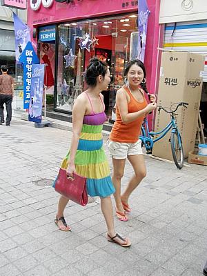 写真で見る明洞ファッションチェック！【２００８年８月】 ８月の服装8月の服装