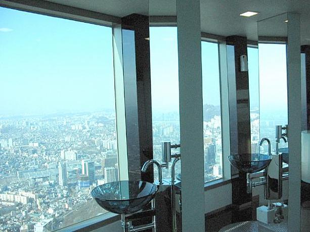 「空のトイレ」の名前にぴったりのお手洗い！用がなくても行っちゃいそう！？