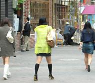 ミニスカ、ブームらしいですよ〜！ -弘大