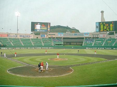 しばさきのキムチとバット～日韓野球考・第１４回「プレーオフは注目！インチョンの龍」