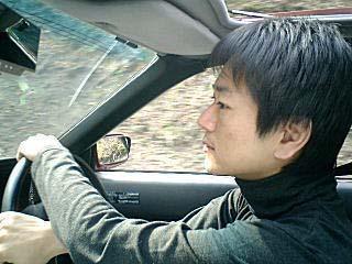 塩崎潤のマイカーに乗って韓国へ・第１回「マイカーで韓国に行ってドライブ！」