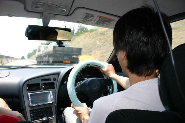 塩崎潤のマイカーに乗って韓国へ 第６回 交通ルール編 プサンナビ