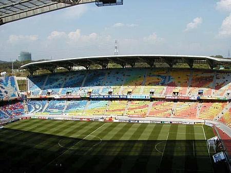 ゴンギツネのサッカー観戦レポート・第２回「５月２６日  韓国ｖｓフランス評価戦（水原ワールドカップ競技場）」