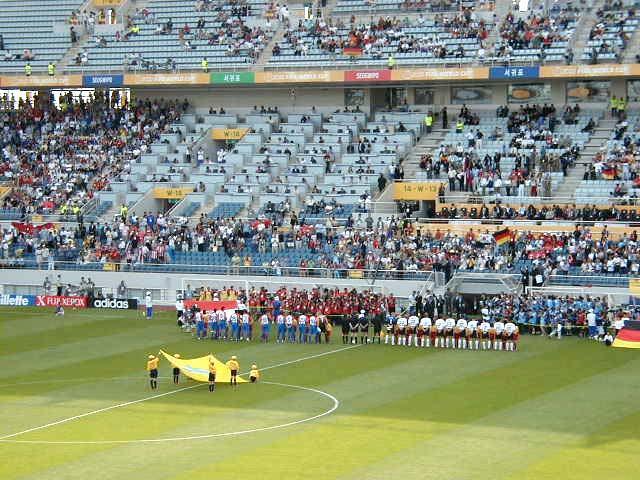 ゴンギツネのサッカー観戦レポート 第９回 ６月１５日 決勝トーナメント１回戦ドイツｖｓパラグアイ プサンナビ