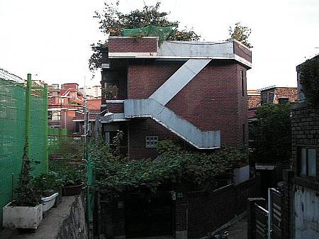 屋根裏部屋