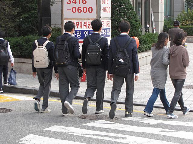 狎鴎亭で見つけた 仲良し な人達 ソウルナビ