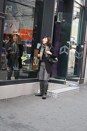 写真で見る釜山ファッションチェック！【２００９年１０月】 釜山大学 ファッションチェック ブーツ レギンス １０月の服装10月の服装