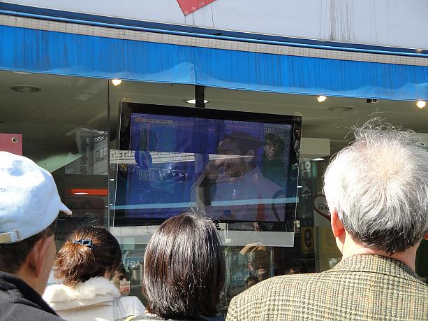 結果は韓国代表のキム・ヨナ選手が金メダル、そして浅田真央選手が銀メダル獲得！大注目の女子フィギアスケート、選手のみなさん本当にお疲れ様でした！！