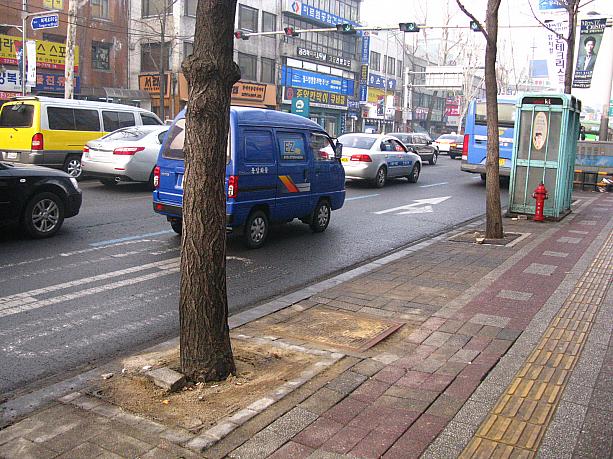 この連休中、急に気温が上がった韓国。<br>ソウルでも久しぶりに最高気温が氷点下ではなくなり、<br>道路のあちこちにたくさん残っていた雪や氷はだいぶ溶けてなくなりました～！＾＾