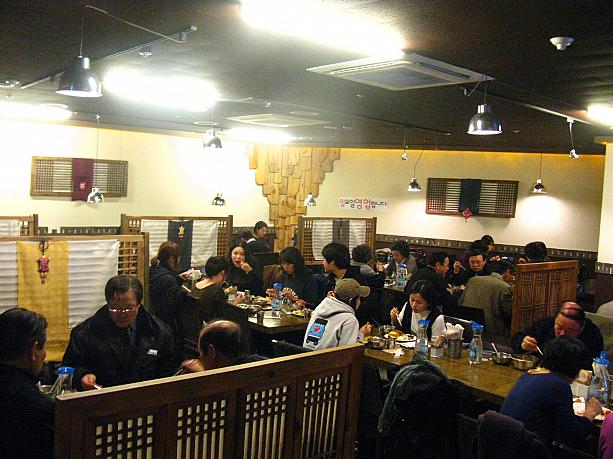 店内はあっという間に満席に～