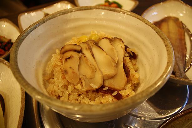 マツタケご飯をいただけるお店が南浦洞あります！