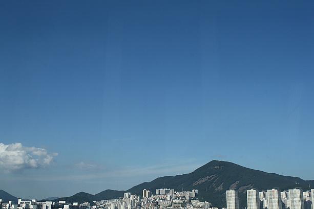 週末の雨がすごかった釜山ですが、今日は晴れ！