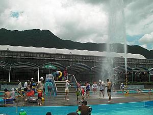 さっちゃんの「釜谷ハワイへ行ってきました！」 プール 釜谷ハワイ ウォーターパーク屋外プール