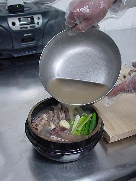 カルビタン カルビスープ 牛肉スープ 肉料理 タン料理 鍋料理 牛 鍋（タン/チゲ/チョンゴル）カルビ湯
