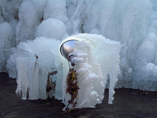 ライトもこのように。