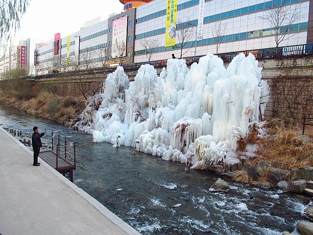 じゃーん！なんと凍っています。