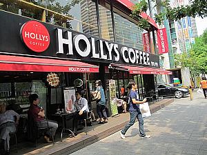 「HOLLYS COFFEE」はなんと４階建て！