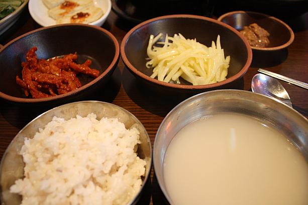白いご飯が進みます！特別なものはないけれど、「定食」もオススメメニューの１つです！
